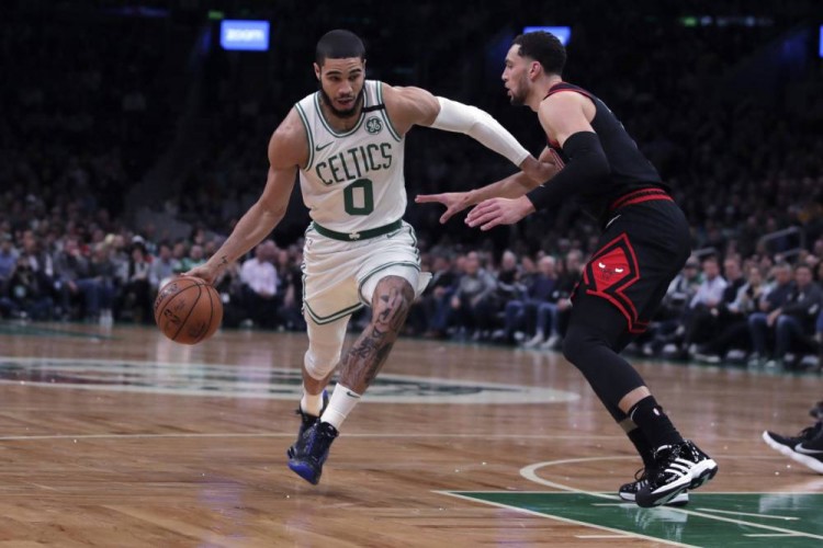 以其卓越的 以其卓越的