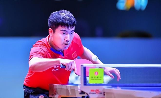 球迷们纷纷 球迷们纷纷