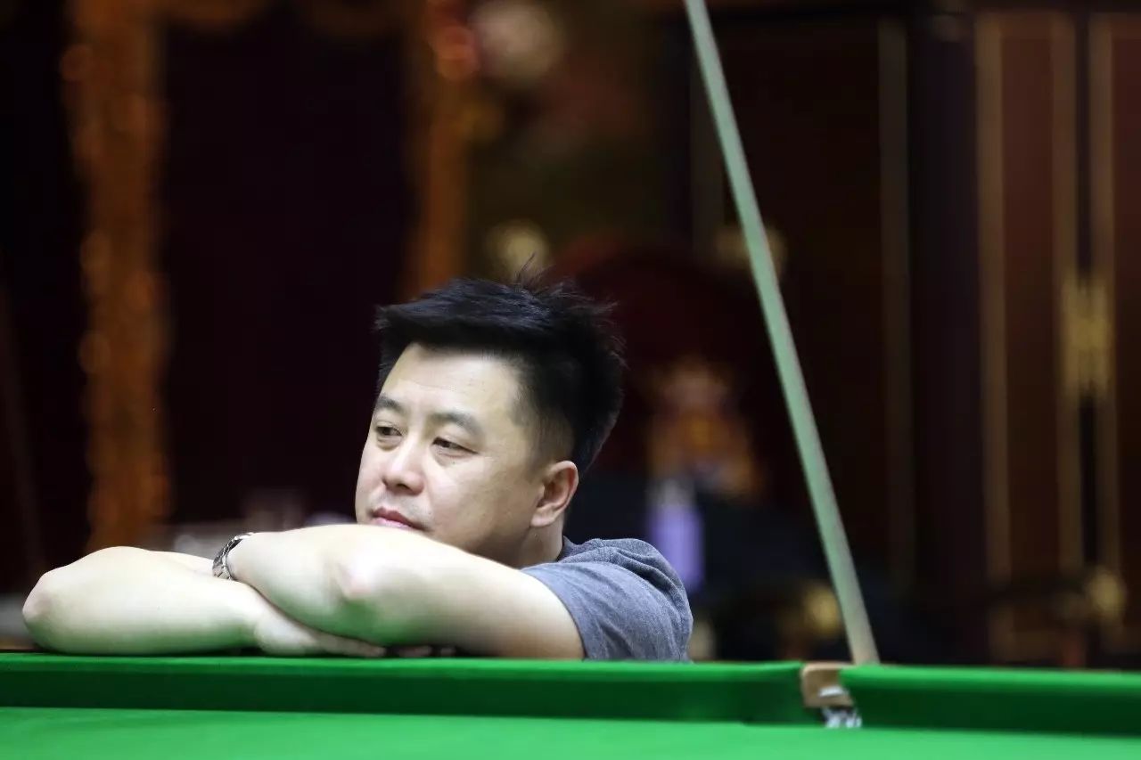 篮以微弱的 篮以微弱的